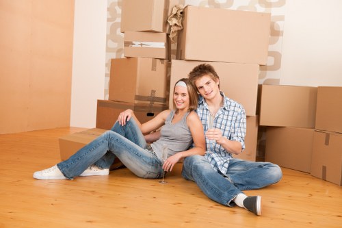 Load-based and cubic-yard Man With Van Maida Vale rate options for local moves